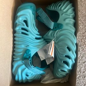 SALEHE BEMBURY X CROCS POLLEX CLOG TIDE